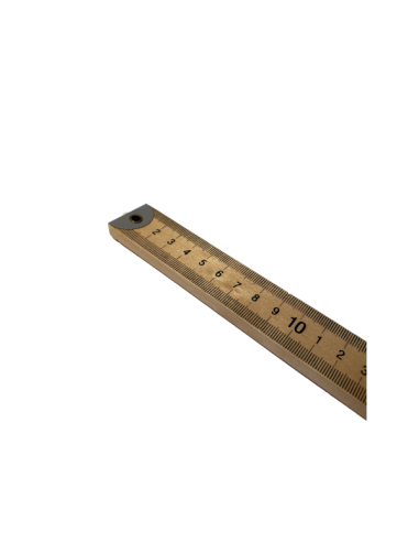 Regla de madera